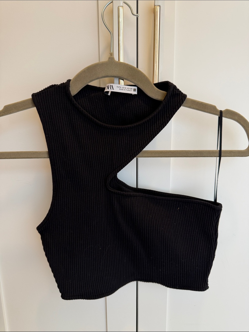 ZARA Black Ribbed Asymmetric One-Shoulder Cutout Crop Top